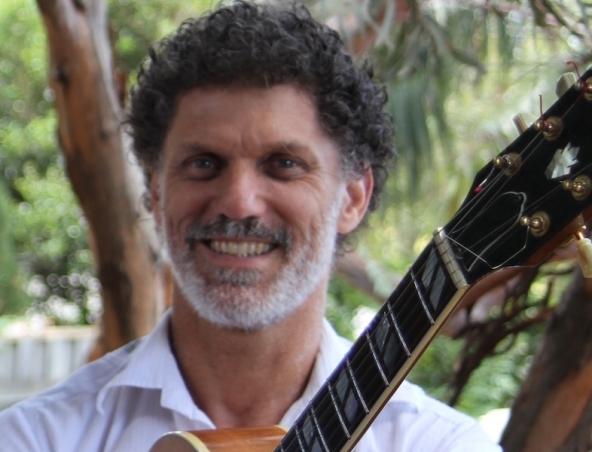 Glenn Rogers Classical Guitarist Perth